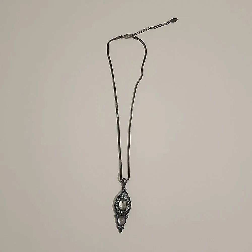 Versona Rhinestone Pendant Necklace in Antique Silver